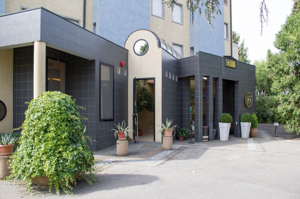 Hotel Alan Анцола-делл'Емілія Екстер'єр фото