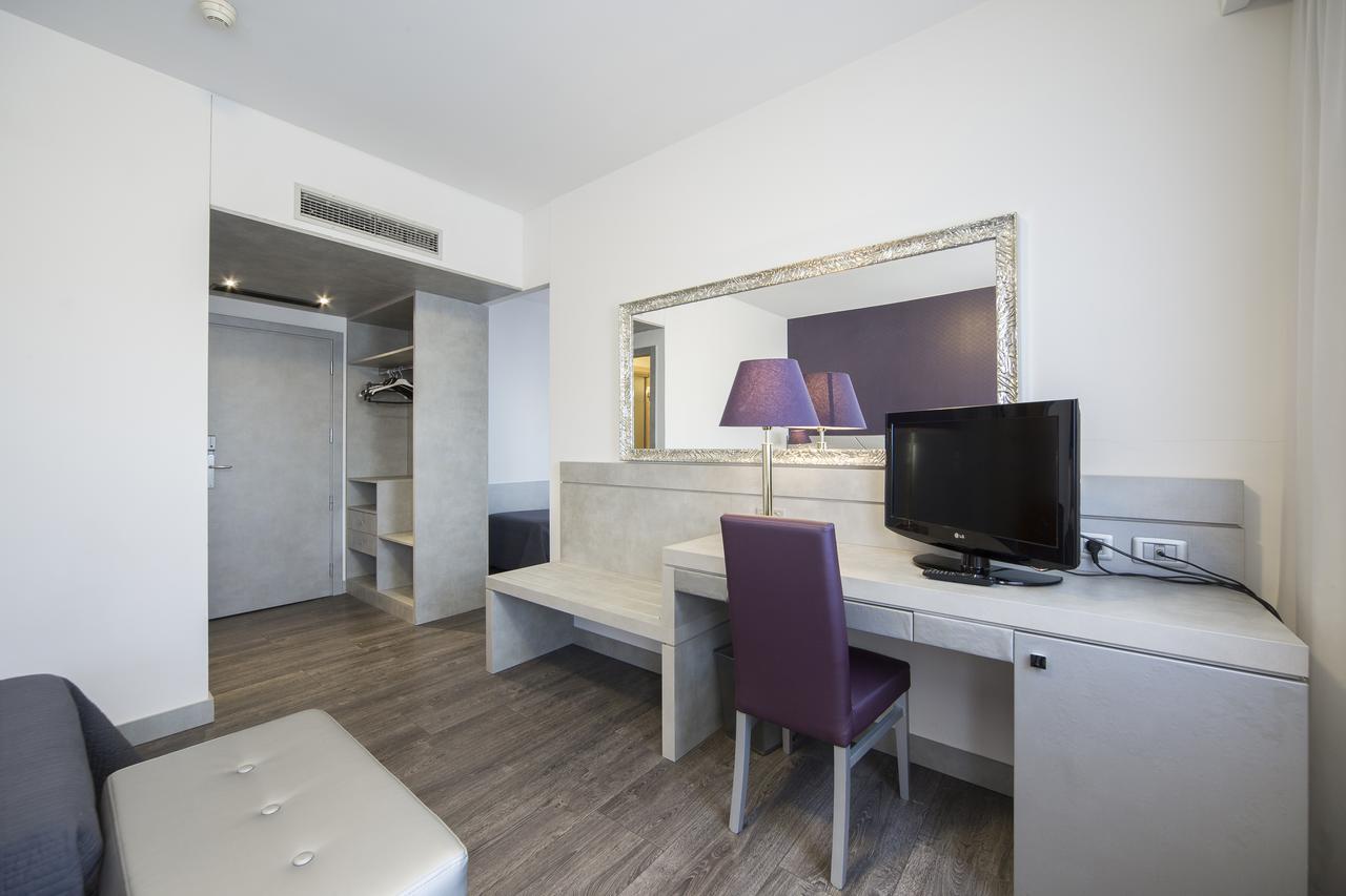 Hotel Alan Анцола-делл'Емілія Екстер'єр фото